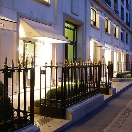 The Studio Champs Elysees * パリ
